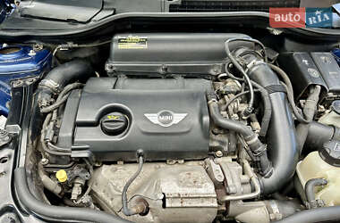 Хэтчбек MINI Cooper 2013 в 