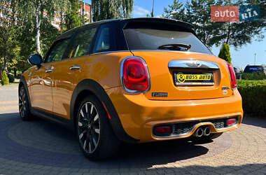 Хэтчбек MINI Cooper 2015 в 