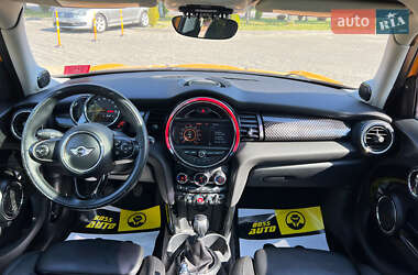 Хэтчбек MINI Cooper 2015 в 