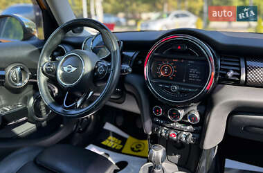 Хэтчбек MINI Cooper 2015 в 
