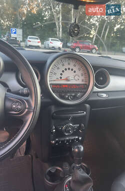 Хэтчбек MINI Cooper 2012 в 