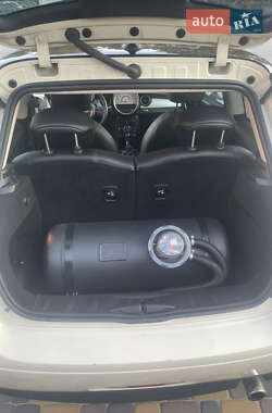 Хэтчбек MINI Cooper 2012 в 