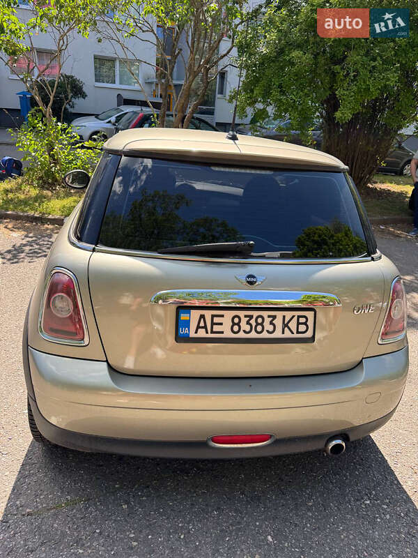 Хэтчбек MINI Cooper 2009 в Запорожье фото 4 Хэтчбек MINI Cooper 2009 в Запорожье