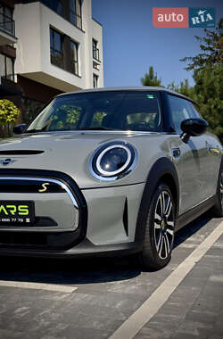 Хэтчбек MINI Cooper 2022 в 