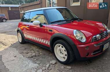 Хэтчбек MINI Cooper 2005 в 