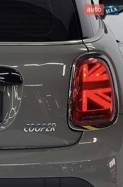 Хэтчбек MINI Cooper 2021 в 