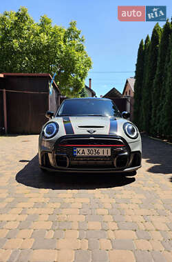 Хэтчбек MINI Cooper 2022 в Киеве