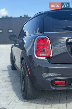 Хэтчбек MINI Cooper 2016 в 