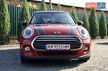 Хэтчбек MINI Cooper 2015 в 