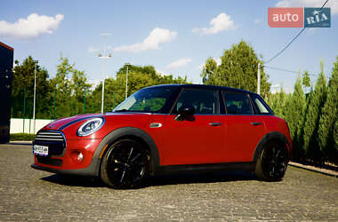 Хэтчбек MINI Cooper 2015 в 