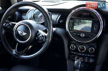 Хэтчбек MINI Cooper 2015 в 