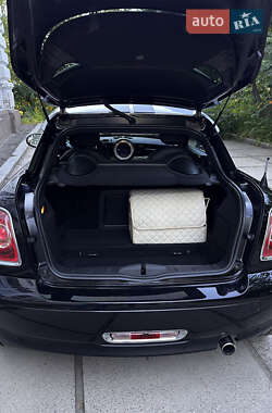 Хетчбек MINI Cooper 2012 в 