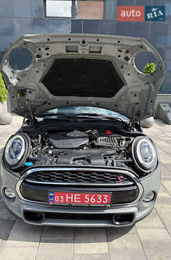 Хэтчбек MINI Cooper 2017 в 