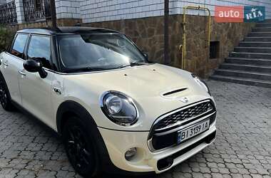 Хэтчбек MINI Cooper 2015 в 