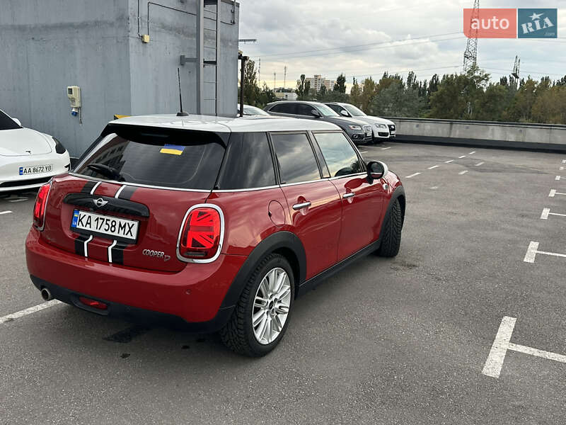 Хэтчбек MINI Cooper 2016 в Киеве