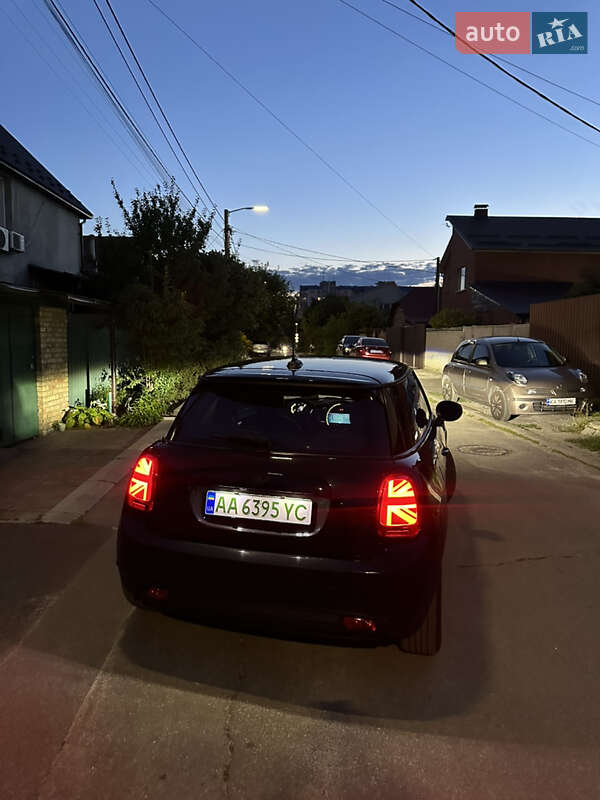 Хетчбек MINI Cooper 2022 в Києві