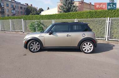 Хэтчбек MINI Cooper 2009 в 
