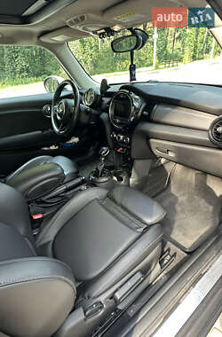 Хетчбек MINI Cooper 2016 в 