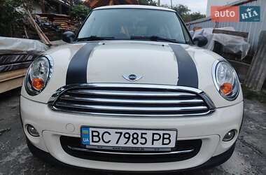 Хетчбек MINI Cooper 2011 в 