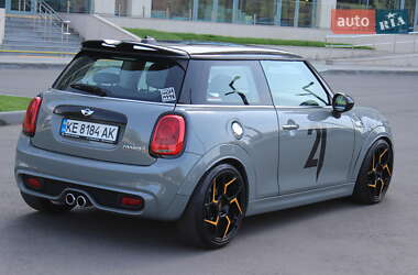 Хэтчбек MINI Cooper 2015 в 
