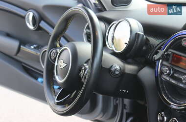 Хэтчбек MINI Cooper 2015 в 