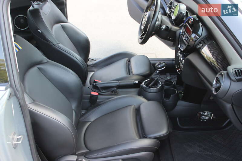 Хетчбек MINI Cooper 2015 в Дніпрі