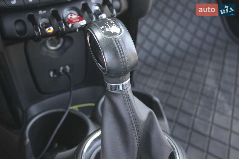 Хетчбек MINI Cooper 2015 в Дніпрі