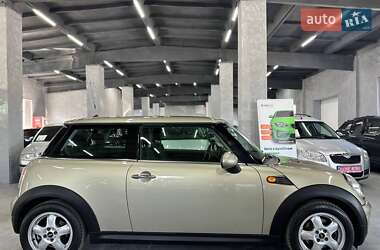 Хетчбек MINI Cooper 2007 в 