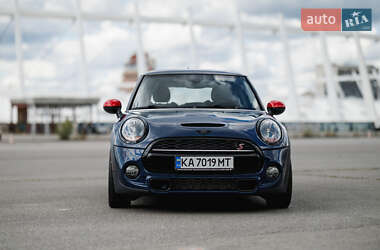 Хэтчбек MINI Cooper 2015 в 