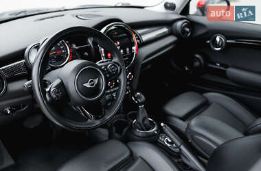 Хэтчбек MINI Cooper 2015 в 