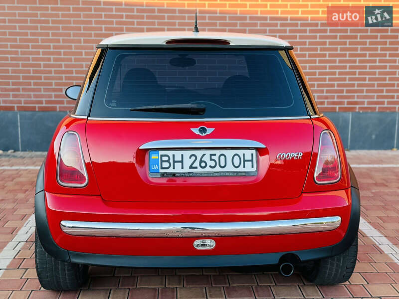 Хэтчбек MINI Cooper 2003 в Одессе