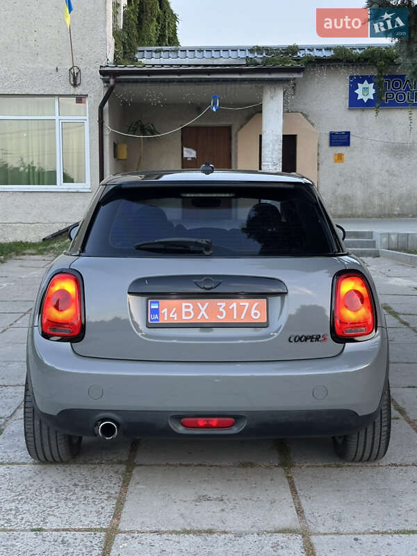 Хэтчбек MINI Cooper 2015 в Винниках