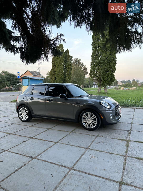 Хэтчбек MINI Cooper 2015 в Винниках