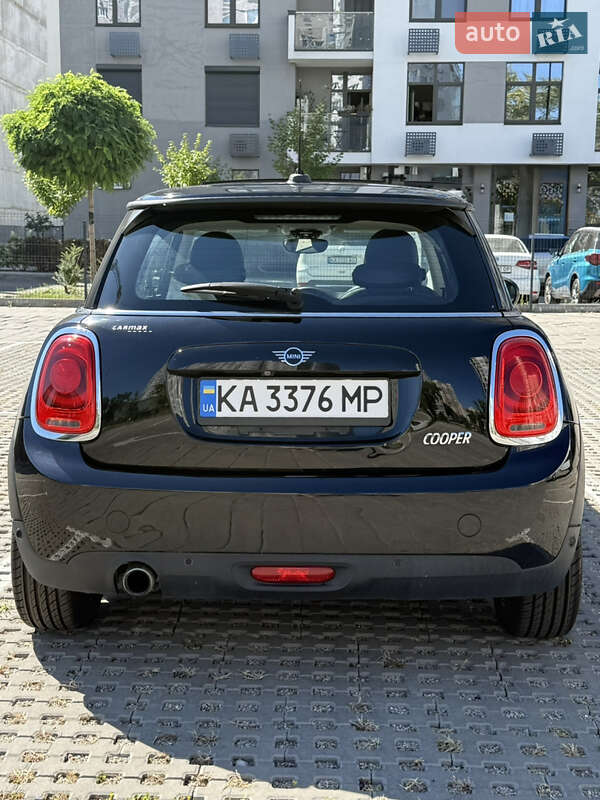 Хэтчбек MINI Cooper 2019 в Киеве