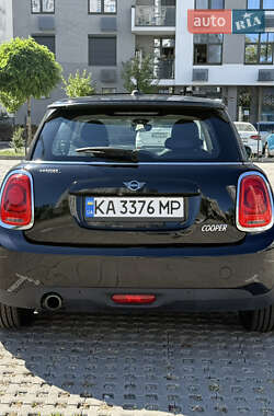 Хетчбек MINI Cooper 2019 в 