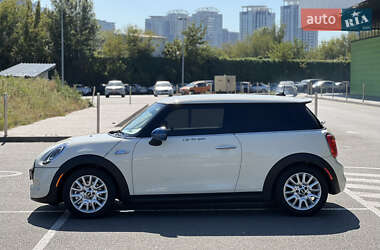 Хэтчбек MINI Cooper 2014 в 