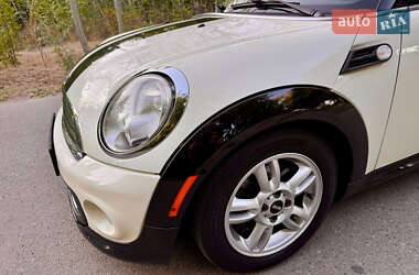 Хетчбек MINI Cooper 2012 в 