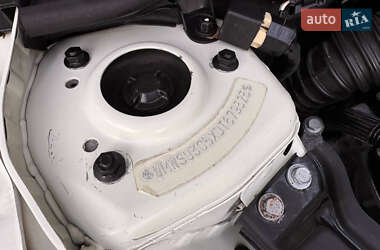 Хетчбек MINI Cooper 2012 в 
