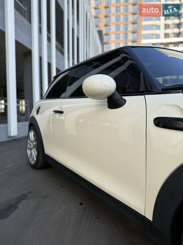 Хэтчбек MINI Cooper 2017 в Киеве фото 19 Хэтчбек MINI Cooper 2017 в Киеве