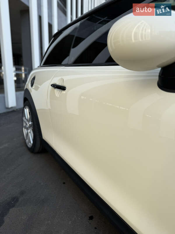 Хэтчбек MINI Cooper 2017 в Киеве фото 23 Хэтчбек MINI Cooper 2017 в Киеве