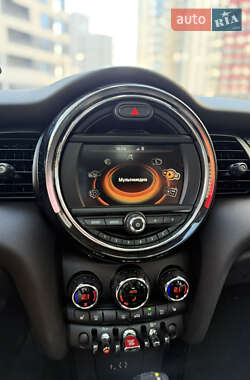 Хетчбек MINI Cooper 2017 в 