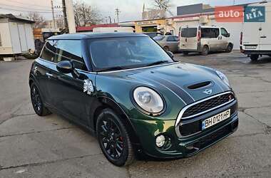 Хэтчбек MINI Cooper 2014 в 