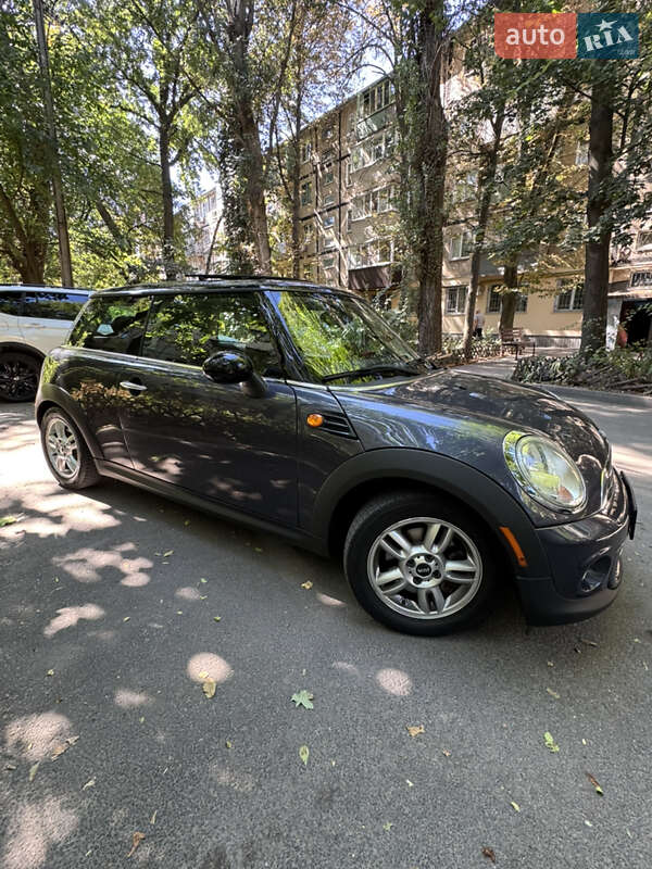 Хэтчбек MINI Cooper 2013 в Днепре