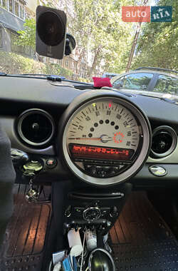 Хетчбек MINI Cooper 2013 в 