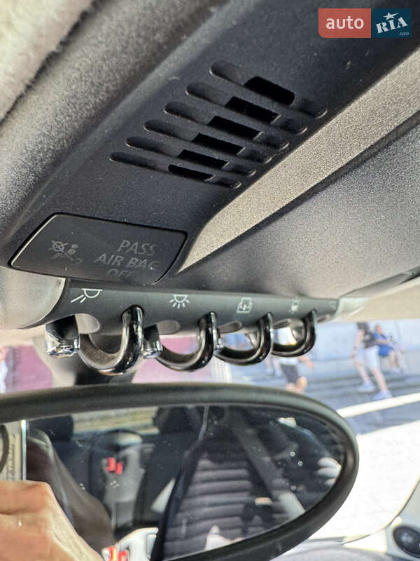 Хэтчбек MINI Cooper 2013 в Днепре