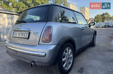 Хетчбек MINI Cooper 2002 в 