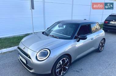 Хетчбек MINI Cooper 2024 в 