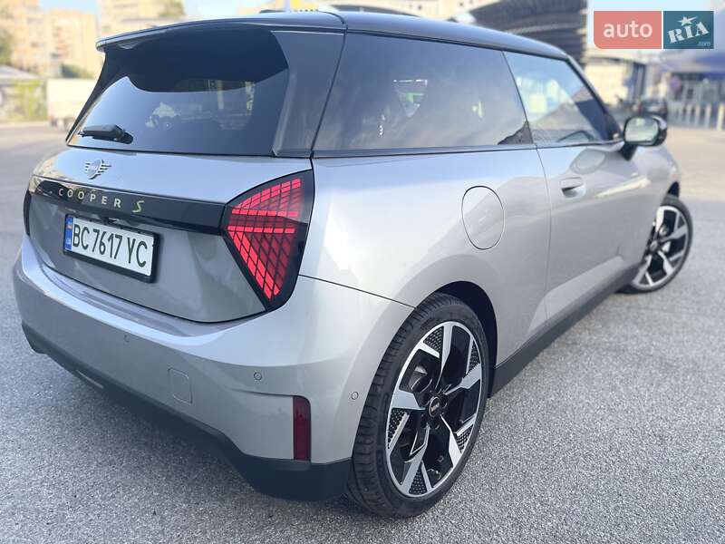 Хетчбек MINI Cooper 2024 в Львові