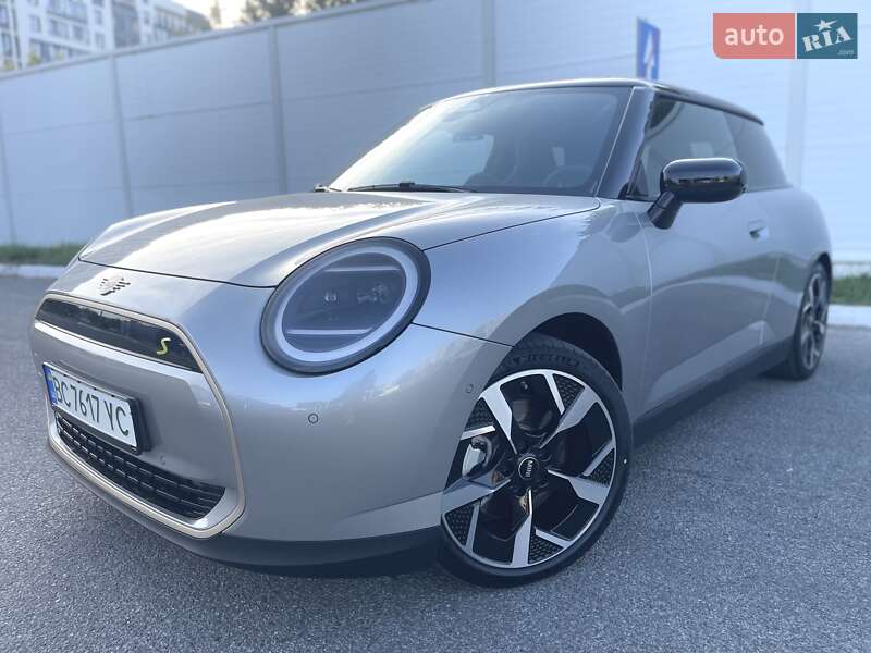 Хетчбек MINI Cooper 2024 в Львові
