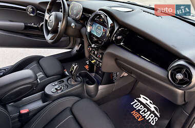 Хетчбек MINI Cooper 2022 в 